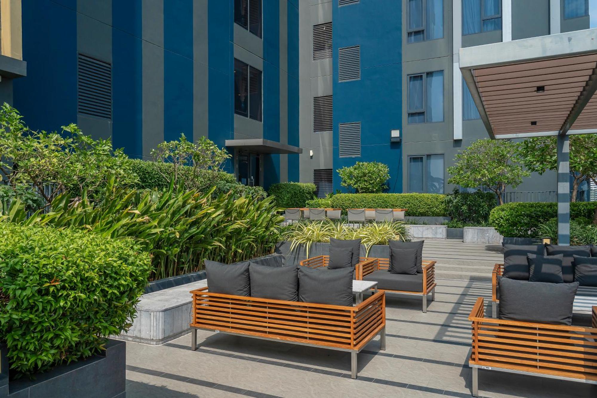 Staybridge Suites Bangkok Thonglor By Ihg Exteriör bild
